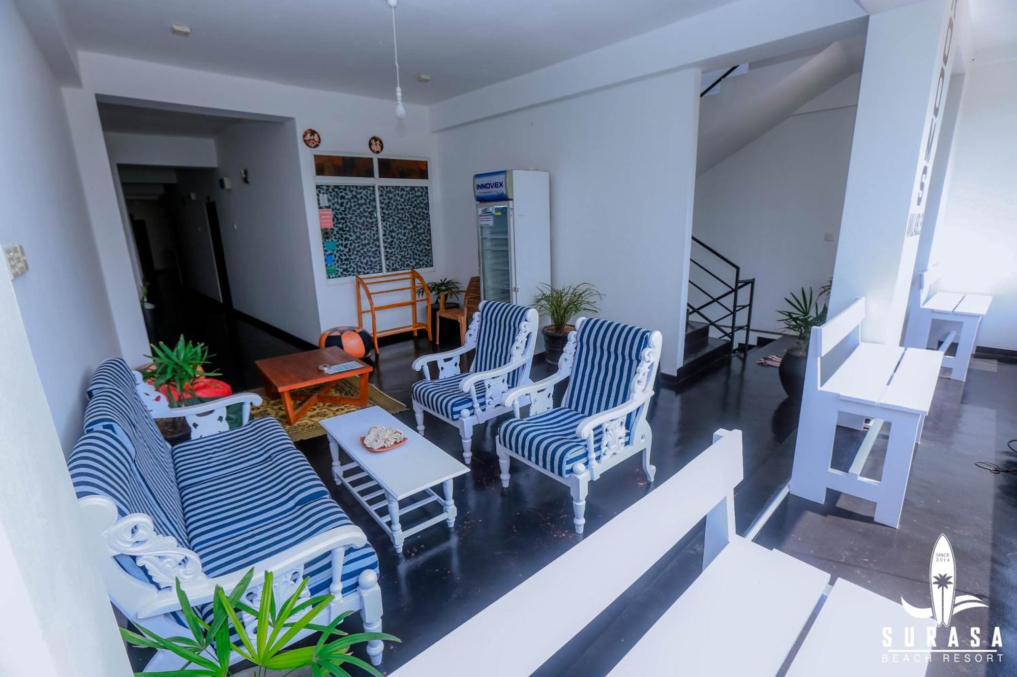 Surasa Beach Resort Weligama Esterno foto