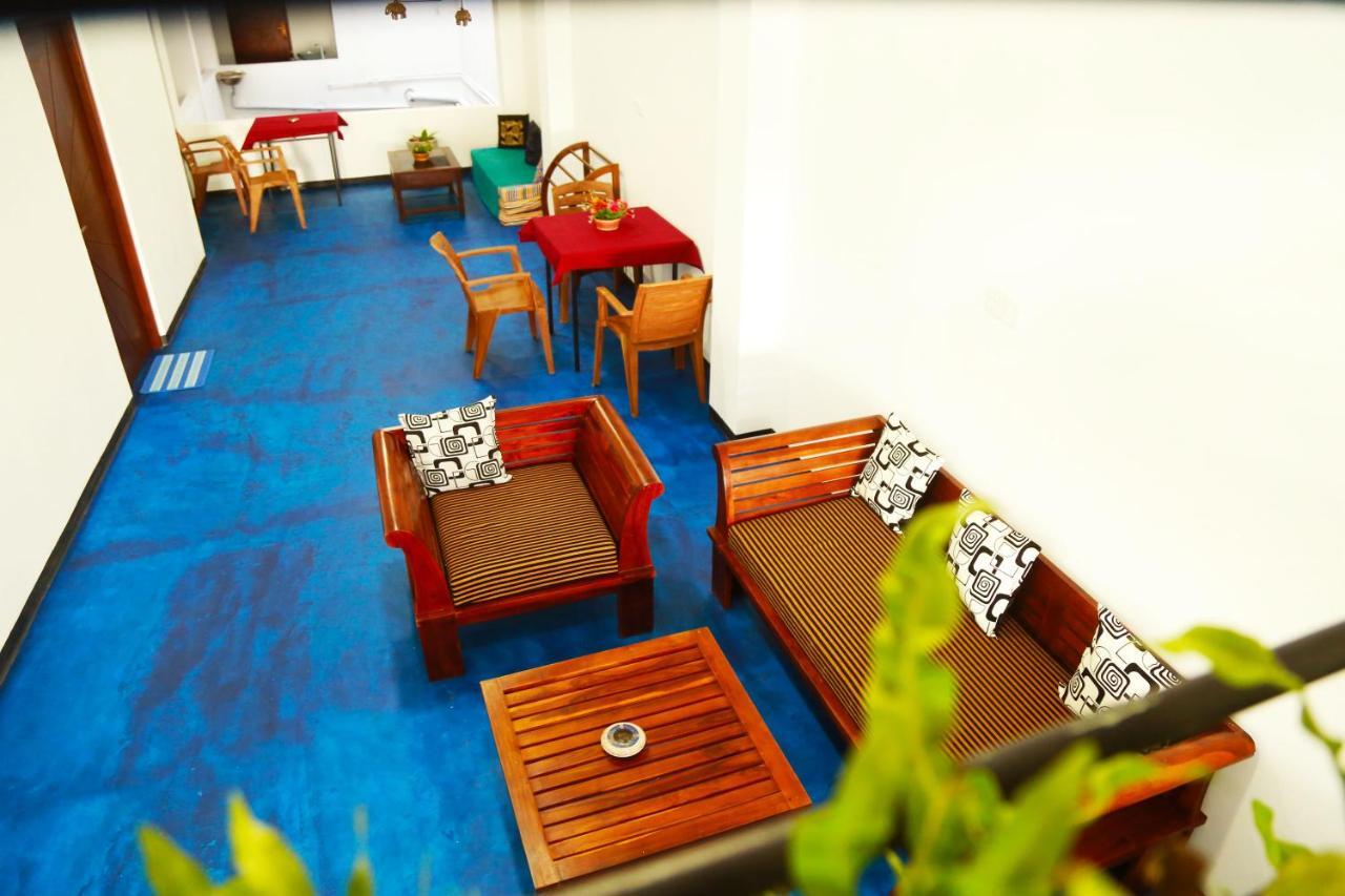 Surasa Beach Resort Weligama Esterno foto